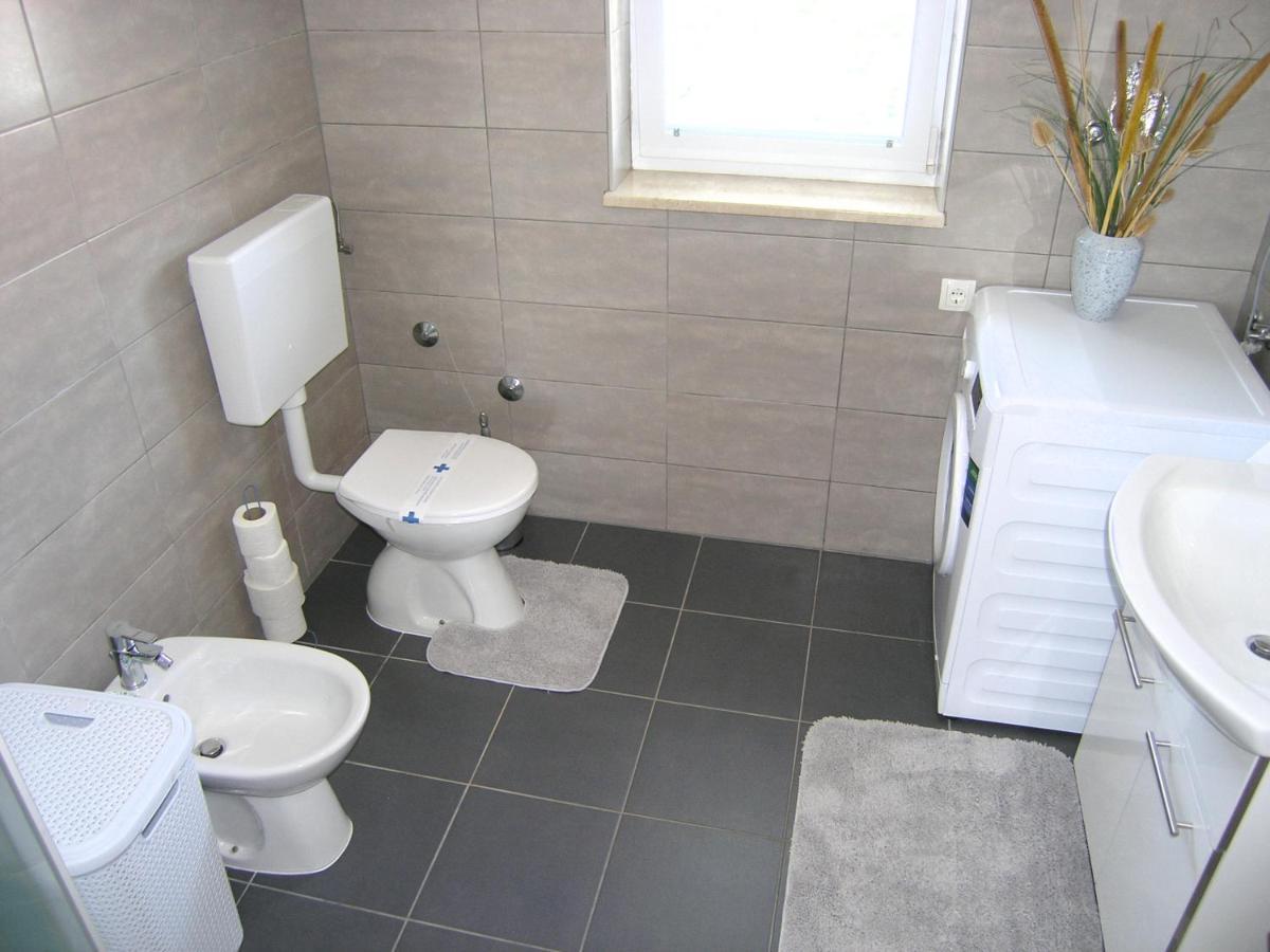 Apartment Goran Krk Town Eksteriør bilde