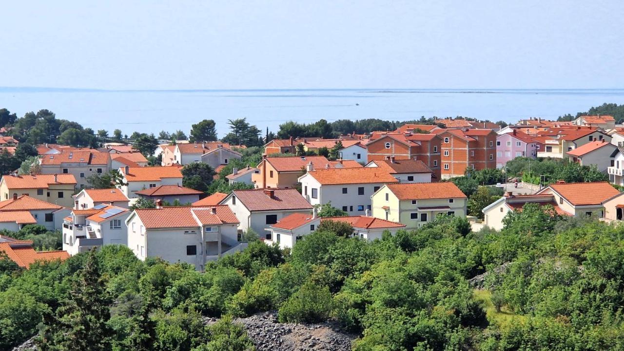 Apartment Goran Krk Town Eksteriør bilde