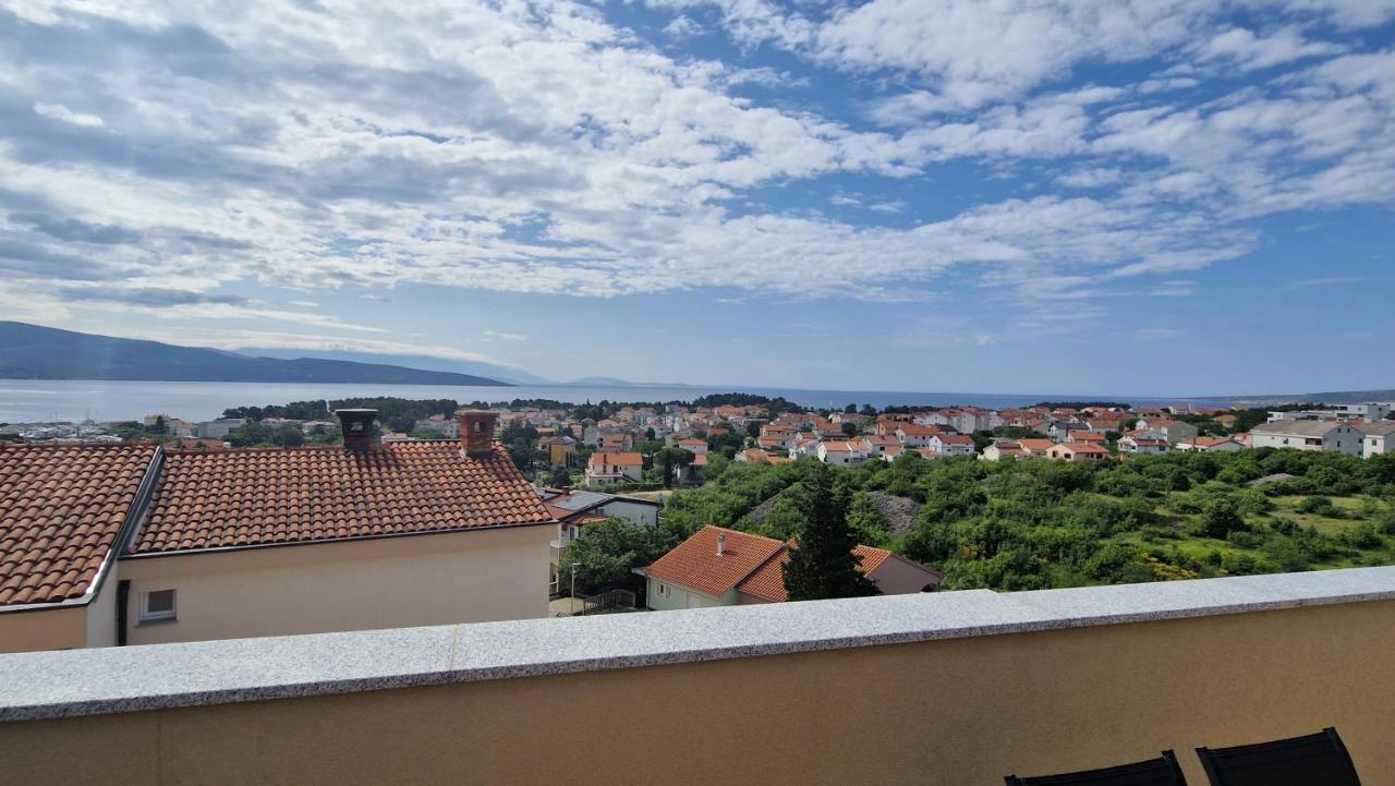 Apartment Goran Krk Town Eksteriør bilde