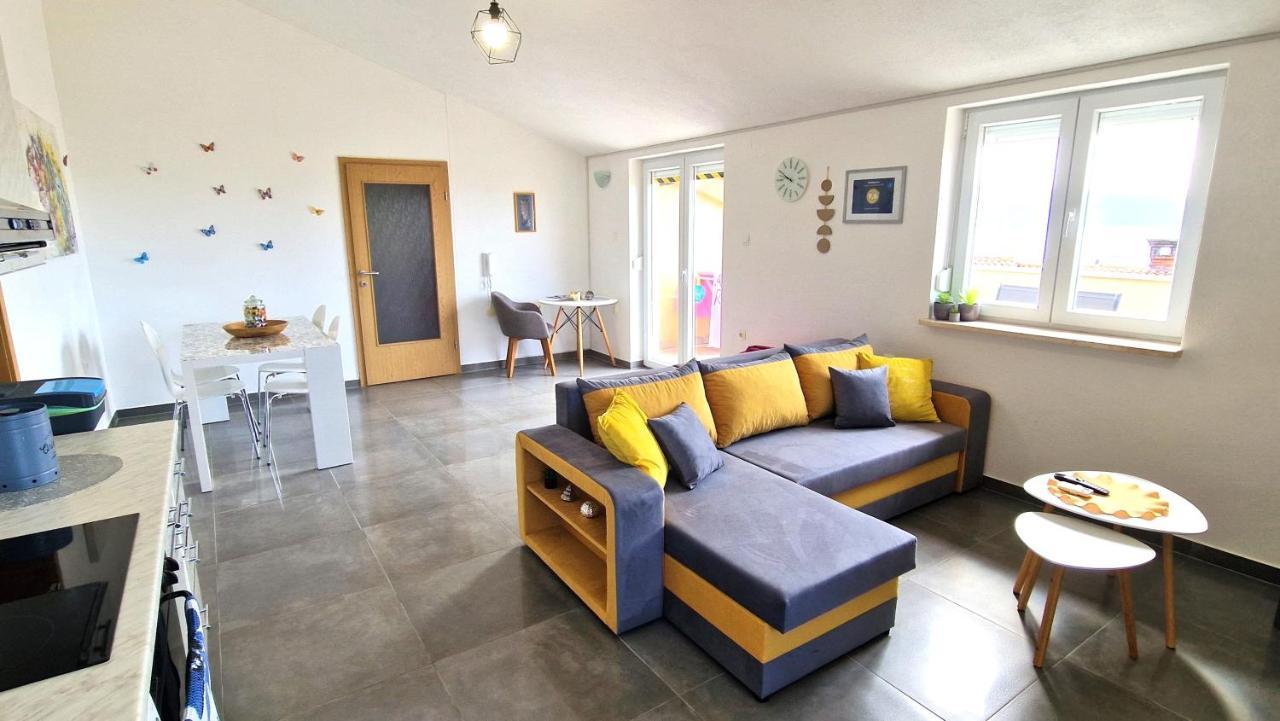 Apartment Goran Krk Town Eksteriør bilde