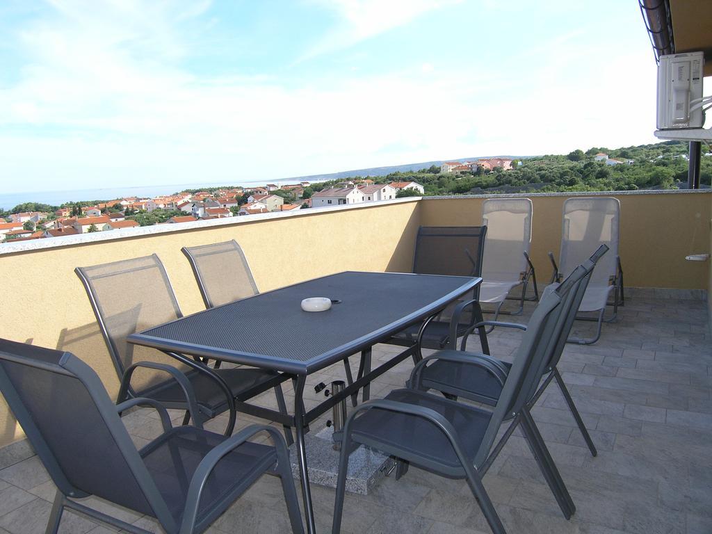 Apartment Goran Krk Town Eksteriør bilde