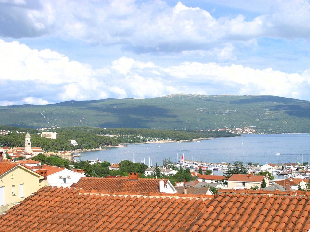 Apartment Goran Krk Town Eksteriør bilde