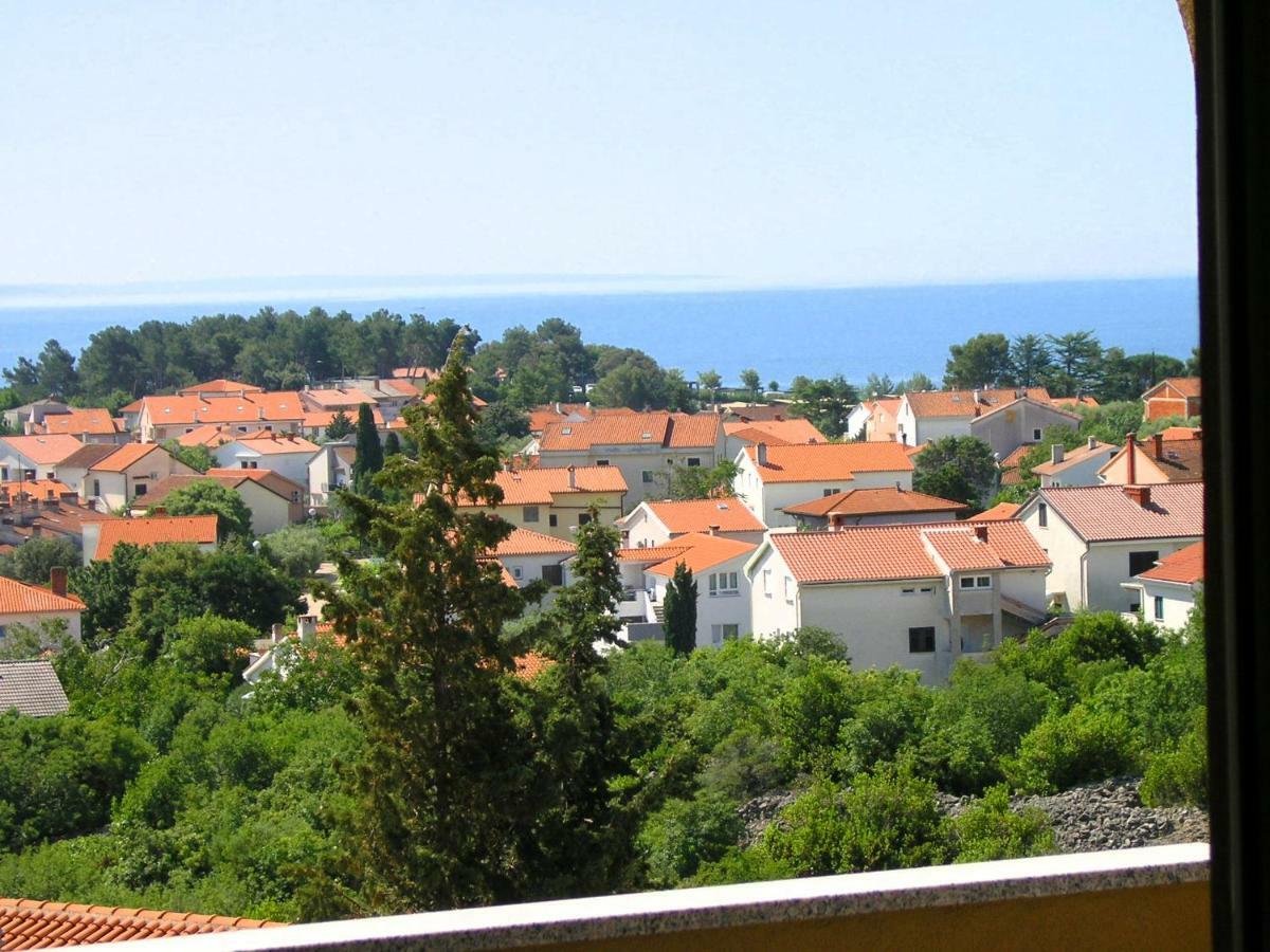 Apartment Goran Krk Town Eksteriør bilde